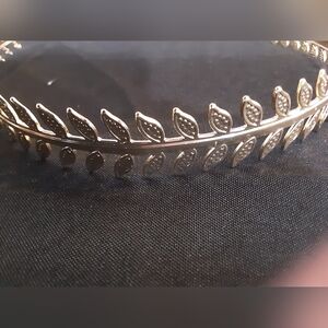 Elegant Gold Leaf Design Women's Headband J241